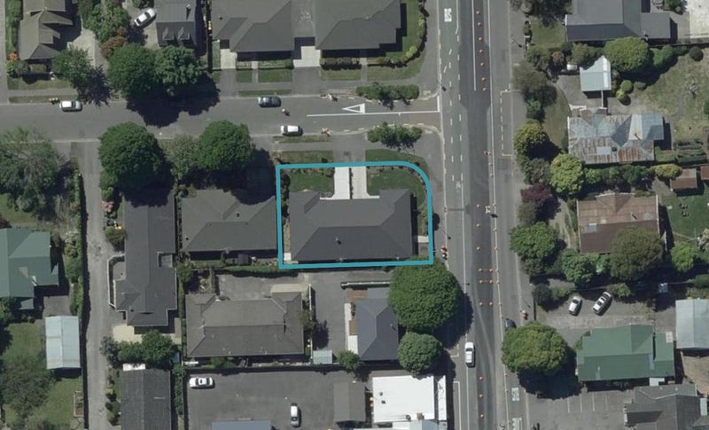 1/1 Thorrington Road, Cashmere, Christchurch - Carousel 1