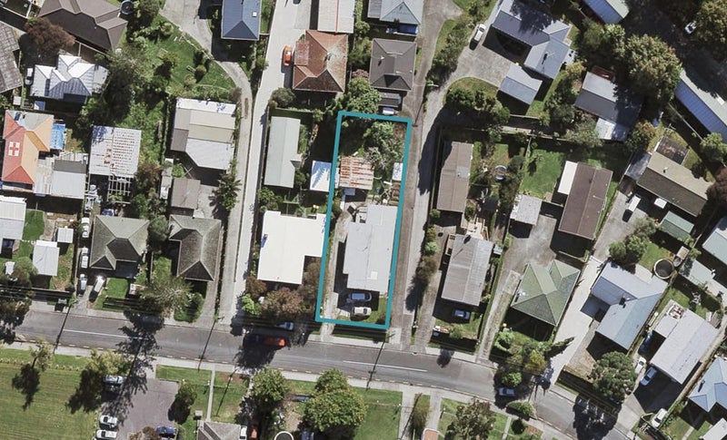 16 Tonar Street, Northcote, Auckland - Carousel 1