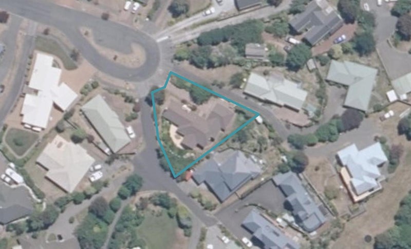 28 Robinson Terrace, Rangatira Park, Taupo - Carousel 1
