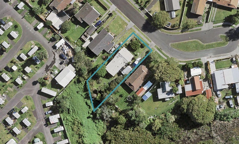 19 Rountree Place, Conifer Grove, Takanini - Carousel 1