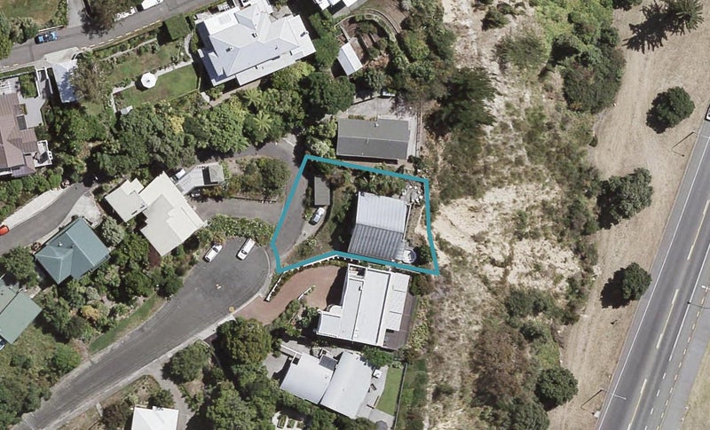 134 Priestley Terrace, Bluff Hill, Napier - Carousel 1