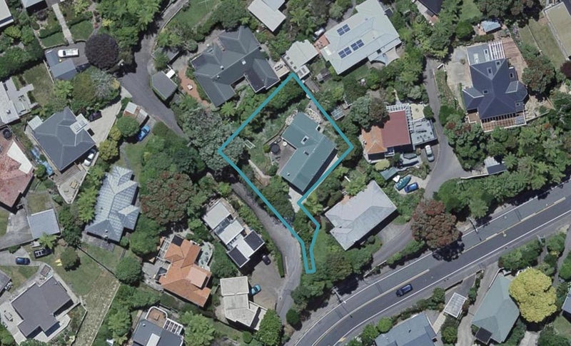 2 Jalna Avenue, Khandallah, Wellington - Carousel 1