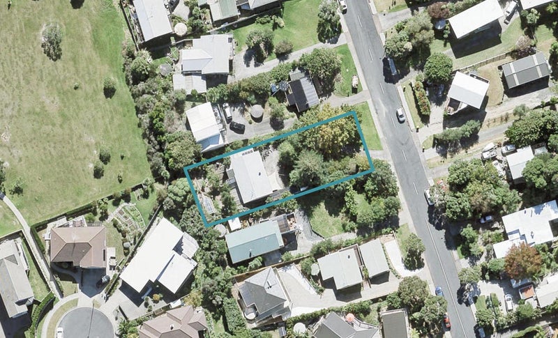 23 Everard Avenue, Army Bay, Whangaparaoa - Carousel 1