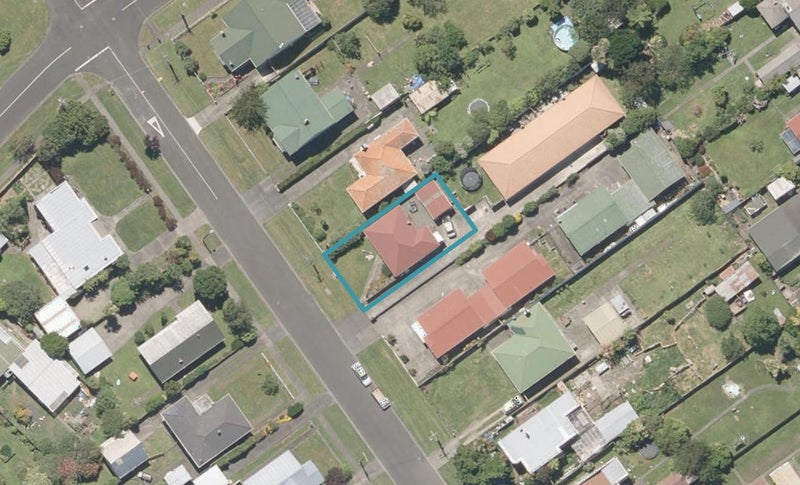 34 Field Street, Aramoho, Whanganui - Carousel 1
