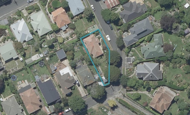 41 Grandview Crescent, Opoho, Dunedin - Carousel 1