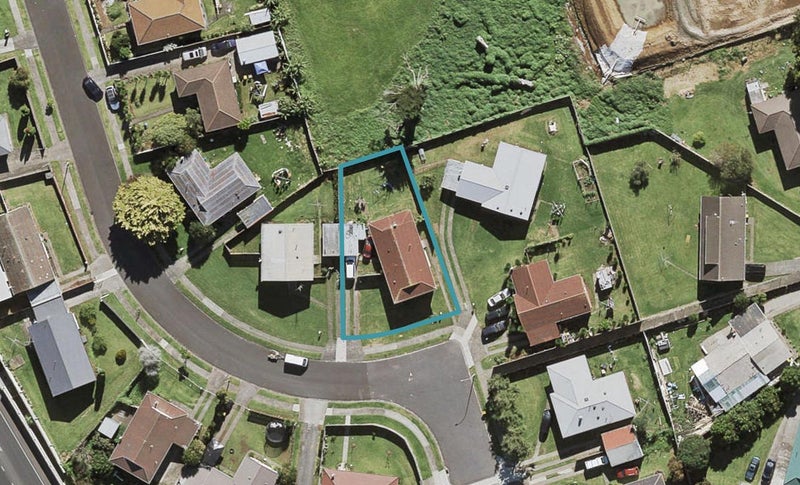 24 Ashmore Place, Favona, Auckland - Carousel 1