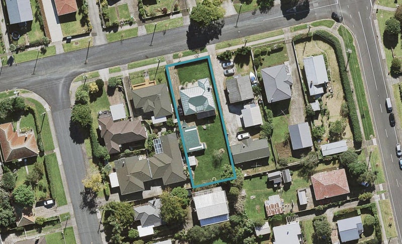 10 Miro Road, Mangere Bridge, Auckland - Carousel 1