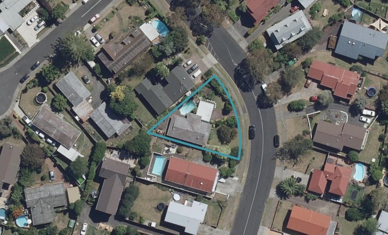 22 Lachlan Drive, Dinsdale, Hamilton - Carousel 1