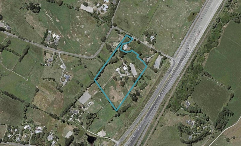 27 Te Kowhai road, Waikanae, Kapiti coast - Carousel 1