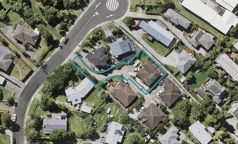 27B Lyford Crescent, Sunnynook, Auckland - Carousel 1
