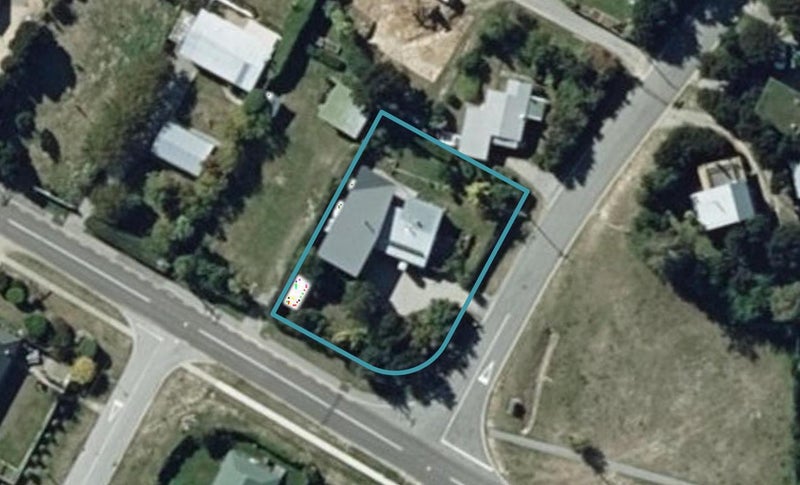 24 Capell Avenue, Wanaka - Carousel 1