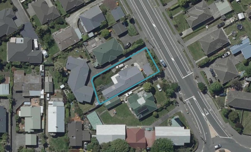 13 Wilsons Road South, Saint Martins, Christchurch - Carousel 1