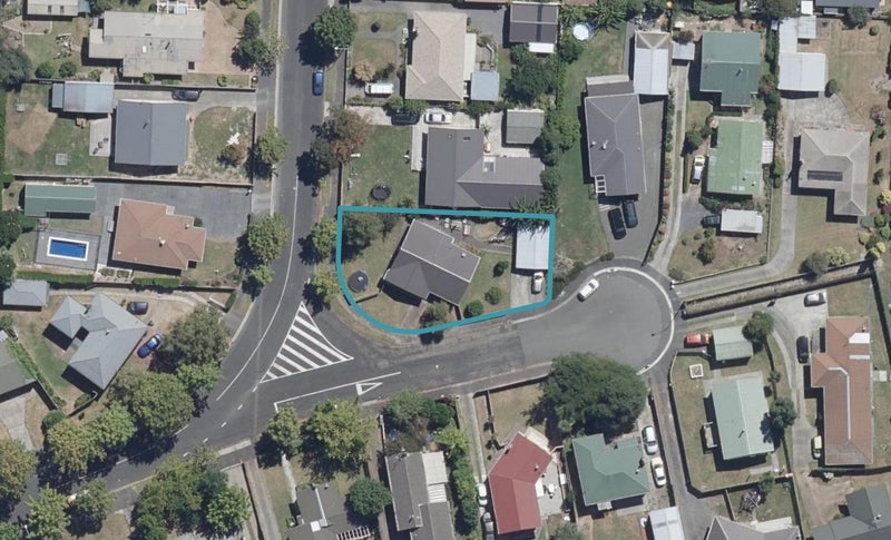 44 Gillies Avenue, Claudelands, Hamilton - Carousel 1