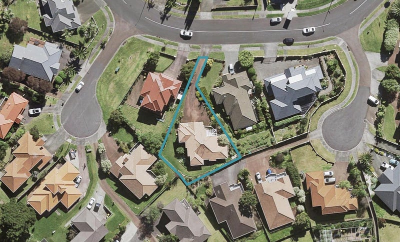 52 Velma Road, Hillcrest, Auckland - Carousel 1