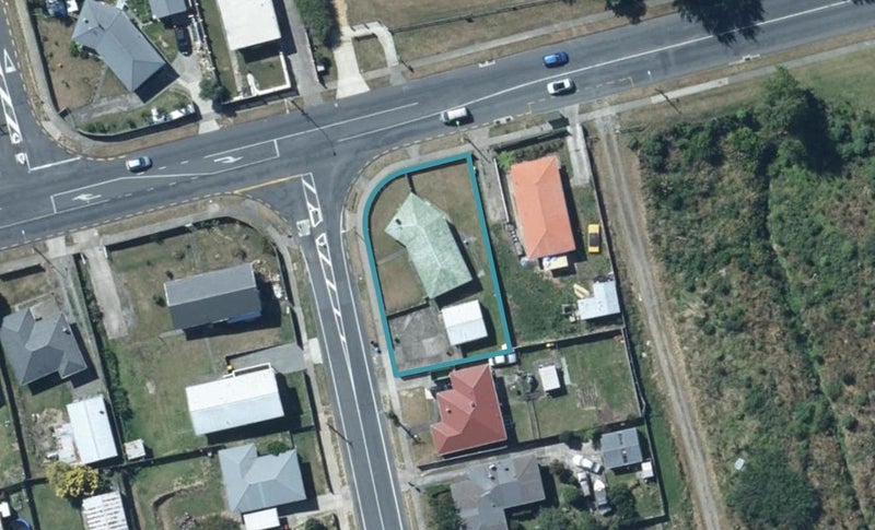 152 Driver Crescent, Cannons Creek, Porirua - Carousel 1