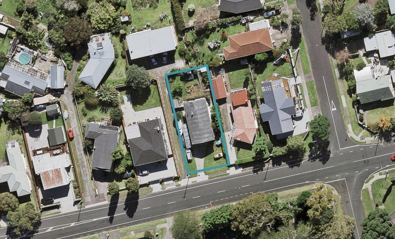 50 Church Road, Mangere Bridge, Auckland - Carousel 1