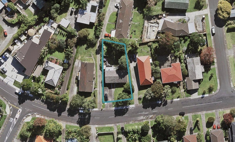 41 Eban Avenue, Hillcrest, Auckland - Carousel 1