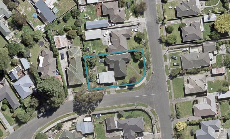 41 Routley Crescent, Elderslea, Upper Hutt - Carousel 1