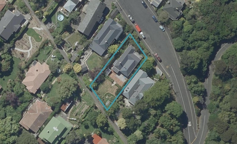 4 Chamberlain Street, Maori Hill, Dunedin - Carousel 1
