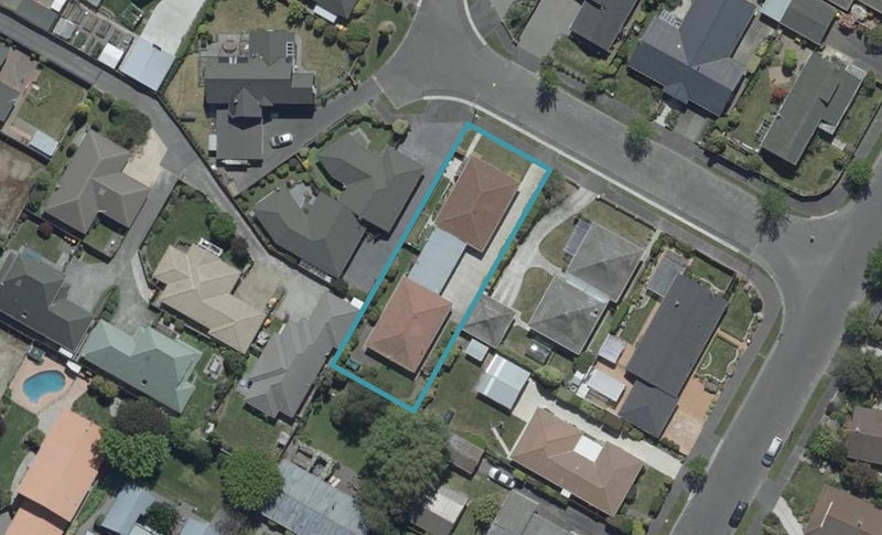 2/5 Argo Place, Casebrook, Christchurch - Carousel 1