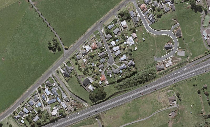 6 Hulke Crescent, Bell Block, New Plymouth - Carousel 1