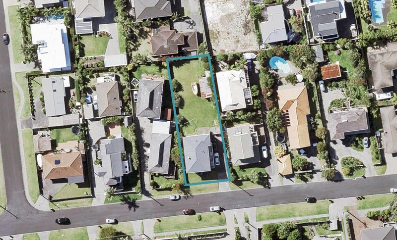 28 Hyde Road, Rothesay Bay, Auckland - Carousel 1