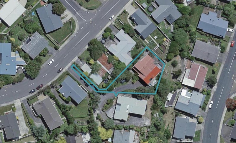 43 Churton Drive, Churton Park, Wellington - Carousel 1