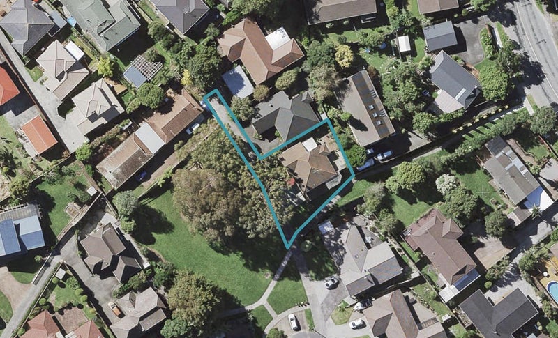 31A Voltaire Court, Botany Downs, Auckland - Carousel 1