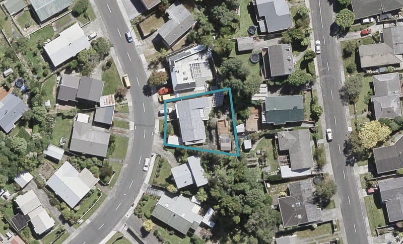 77 Field Street, Silverstream, Upper Hutt - Carousel 1