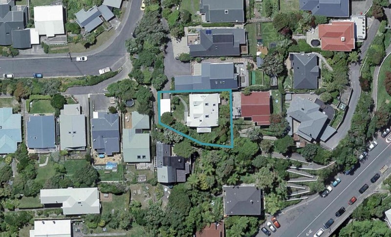 109 Creswick Terrace, Northland, Wellington - Carousel 1