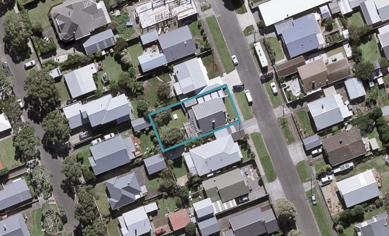 32 Newton Street, Fitzroy, New Plymouth - Carousel 1