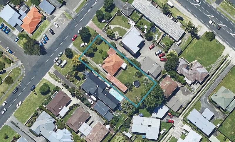 472 Devonport Road, Tauranga South, Tauranga - Carousel 1