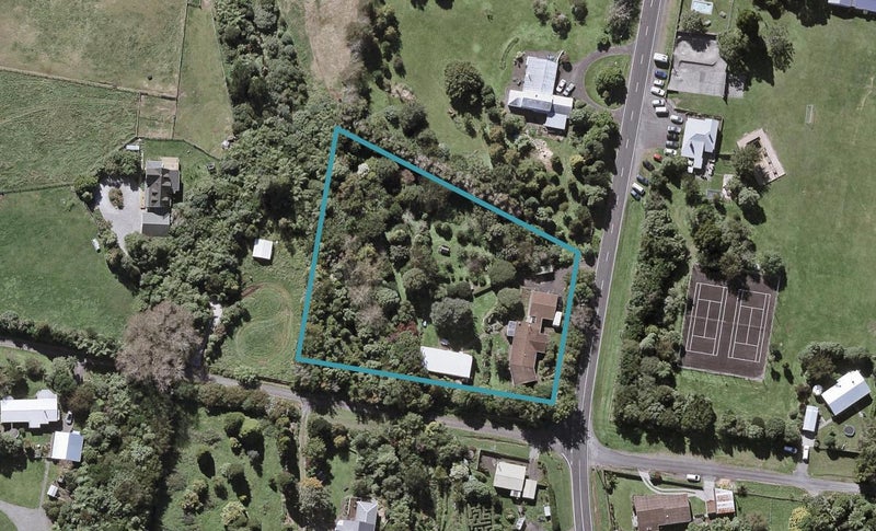 1308 Egmont Road, Egmont Village, Inglewood - Carousel 1