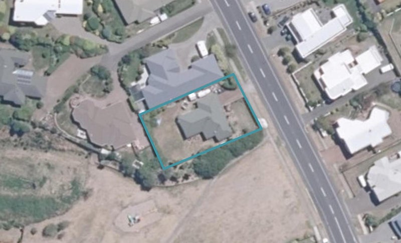 66 Arrowsmith Avenue, Waipahihi, Taupo - Carousel 1