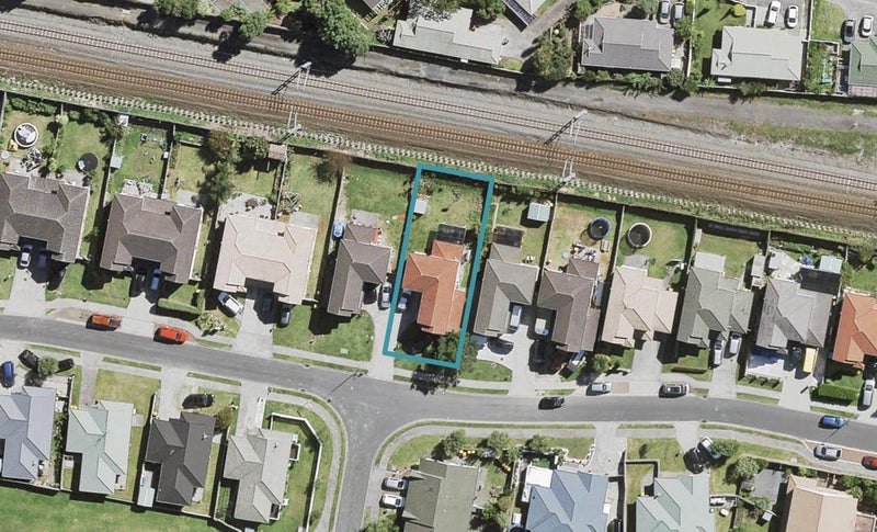 16A Charlenne Close, Ranui, Auckland - Carousel 1