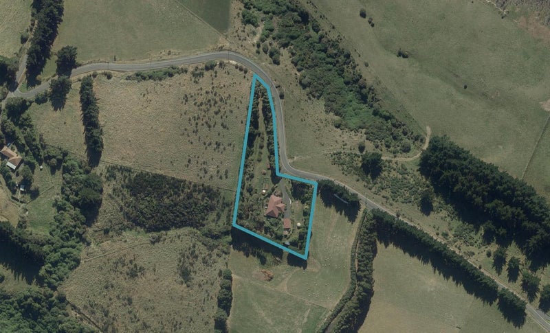 130 Castlewood Road, Company Bay, Dunedin - Carousel 1