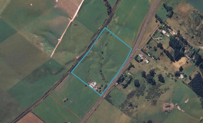 521 Waihola Highway, Milburn - Carousel 1