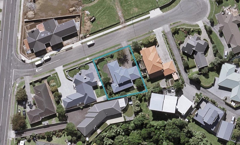 6 Tupare Place, Highlands Park, New Plymouth - Carousel 1