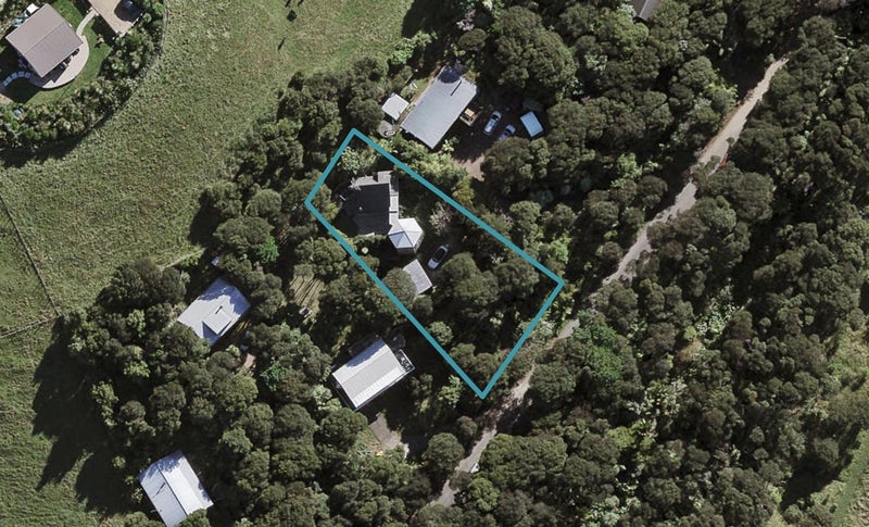 53 Wilma Road, Ostend, Waiheke Island - Carousel 1