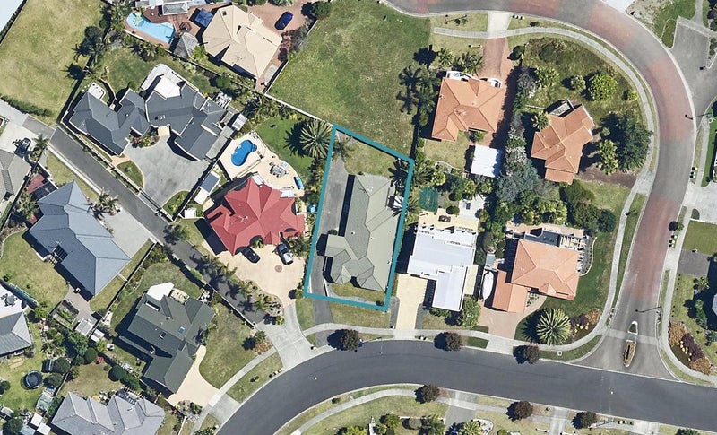 14 Seychelles Drive, Papamoa Beach, Papamoa - Carousel 1