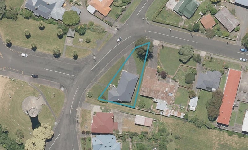 7 Rodney Street, Durie Hill, Whanganui - Carousel 1