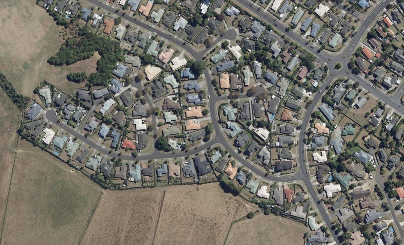 17 Ayrshire Drive, Grandview Heights, Hamilton - Carousel 1