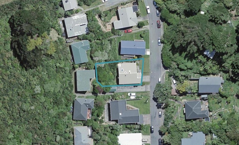 159 Parkvale Road, Karori, Wellington - Carousel 1