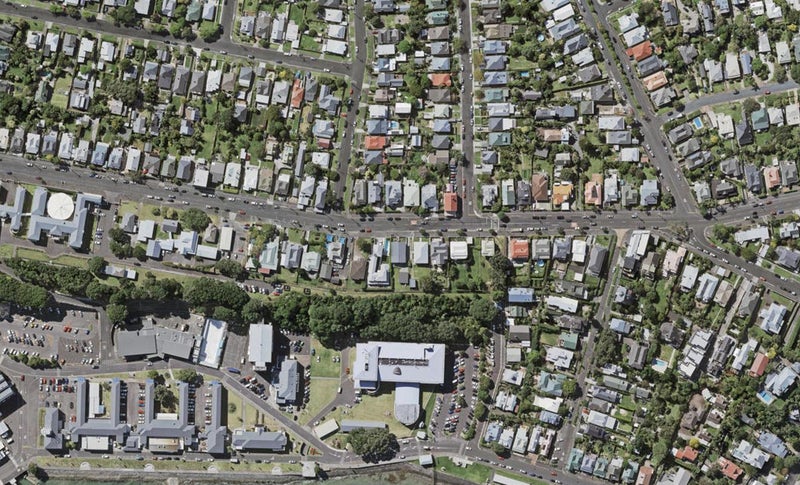 55 Calliope Road, Stanley Point, Auckland - Carousel 1