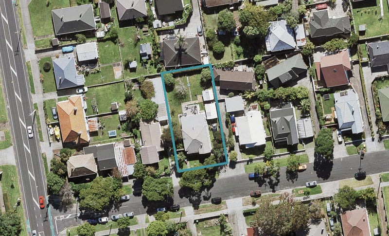 4 Fontenoy Street, Mount Albert, Auckland - Carousel 1