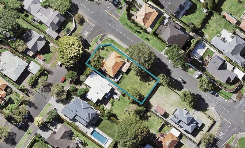 39 Kildare Avenue, Glendowie, Auckland - Carousel 1