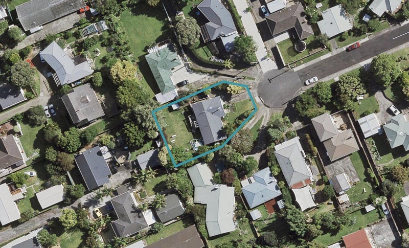 1 Collie Street, Hillpark, Auckland - Carousel 1