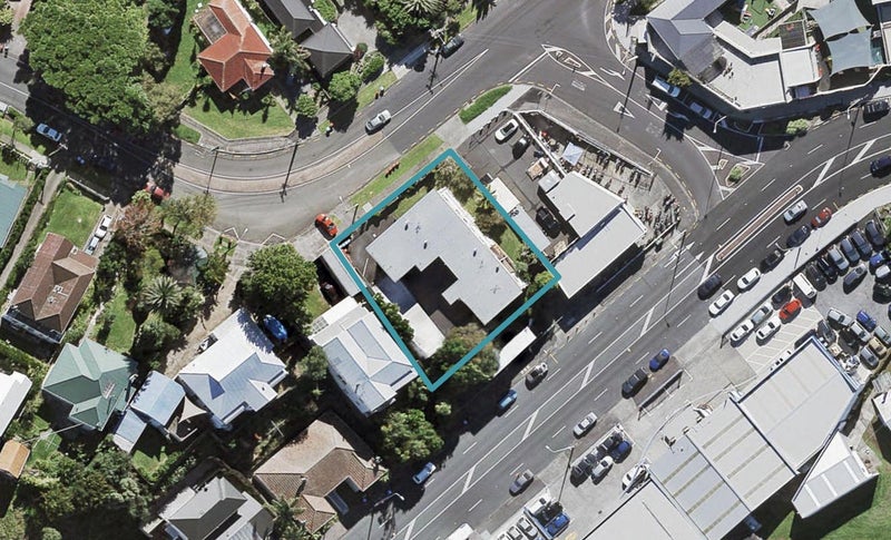 3/8 Western Springs Road, Western Springs, Auckland - Carousel 1