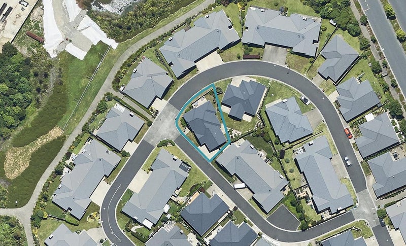 10 Fremont Way, Pyes Pa, Tauranga - Carousel 1