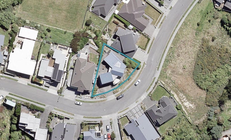 20 Meadowbank Drive, Belmont, Lower Hutt - Carousel 1